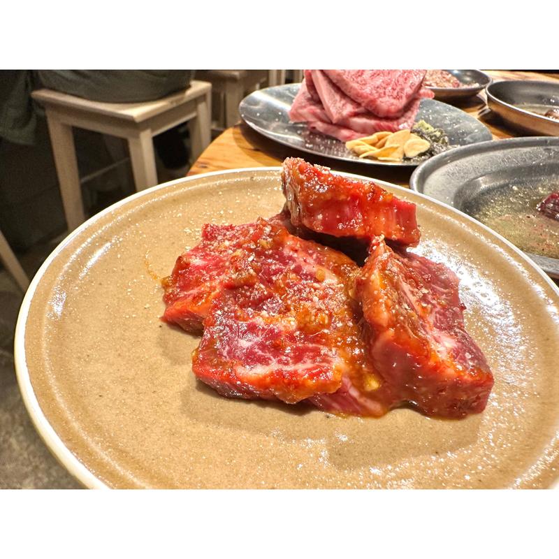 ハラミ(やきにく3姉妹)