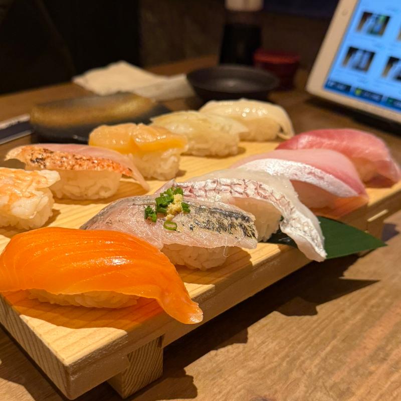 (すし酒場 フジヤマ)