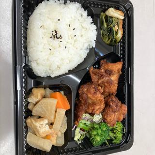 日替わりランチ　鶏唐揚げ(テイクアウト&デリ musha)