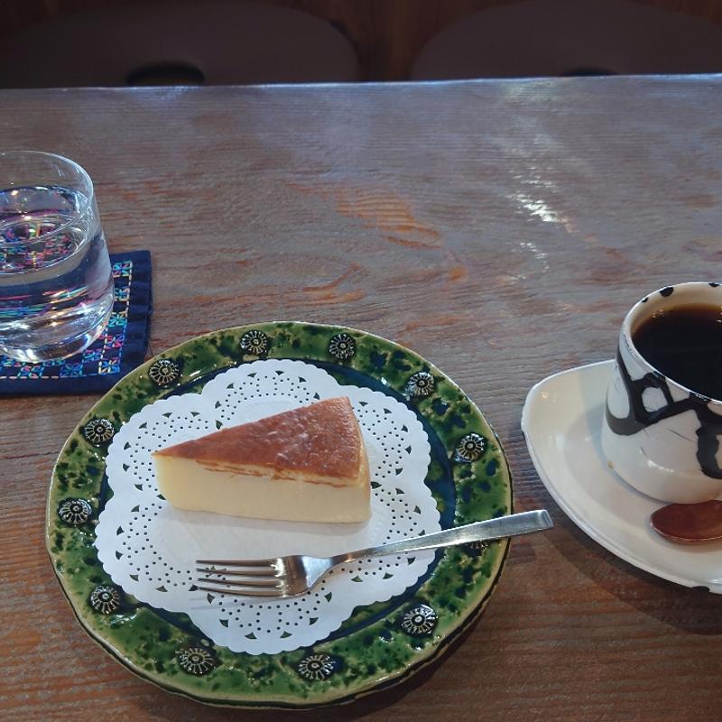 ケーキセット(たぶの木 （タブノキ）)