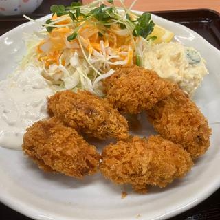 カキフライ定食(中村屋万福亭(定食·居酒屋))