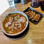 旨辛味噌ラーメン ギョーザ1人前