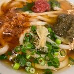 梅とろろ昆布うどん