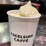 アイスコーヒー クレミアソフトクリーム(エクセルシオール カフェ 中野サンモール店)