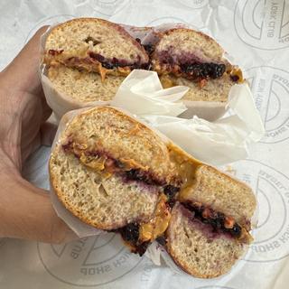 PB & J w/ Coffee(ニューニューヨーククラブ)