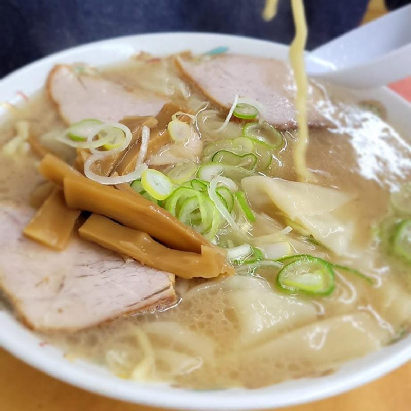 ワンタンラーメン(オーモリラーメン せいほう)