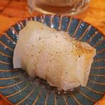 ロールキャベツ 黒胡椒とパルミジャーノ(串焼き。ビストロガブリ 野毛一番街店)