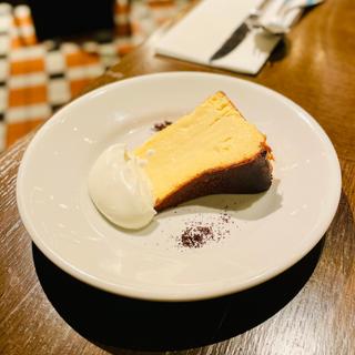 バスクチーズケーキ(イタリアン 3rd. BAR & GRILL RESTAURANT 吉祥寺)