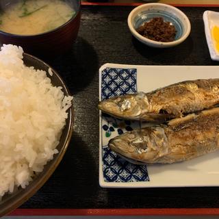 いわし塩焼き定食(魚玉 （うおたま）)