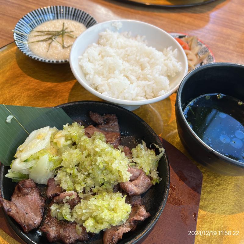 薄切りネギたん塩定食(牛タン 伊地知 御茶ノ水ワテラス店)