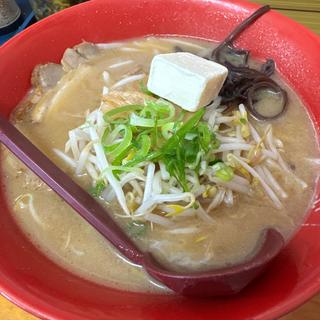 札幌味噌ラーメン　バター(みそ膳 仁科家 (にしなや)【どさん子グループ】)