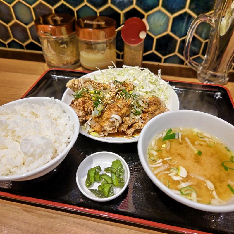 油淋鶏定食(横浜家系ラーメン 石川家 )