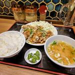 油淋鶏定食(横浜家系ラーメン 石川家 )