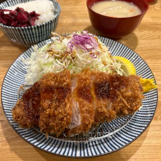 ロースカツランチ定食(とんかつ 檍 京急蒲田店)