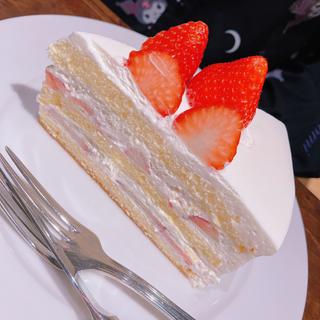 ストロベリーケーキ