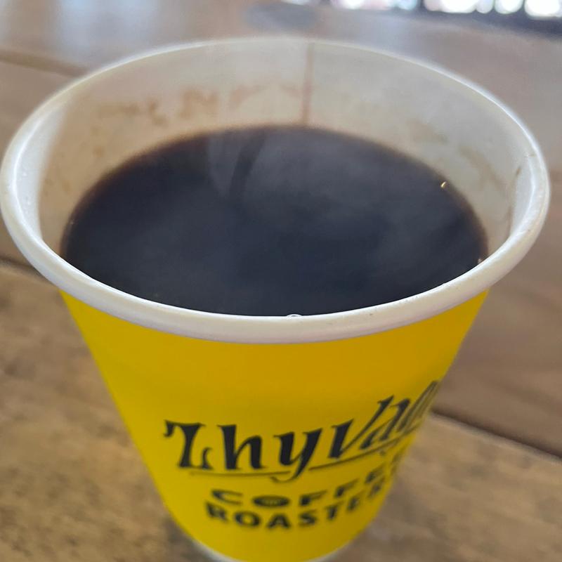 ドリップコーヒー(ZHYVAGO COFFEE ROASTERY)