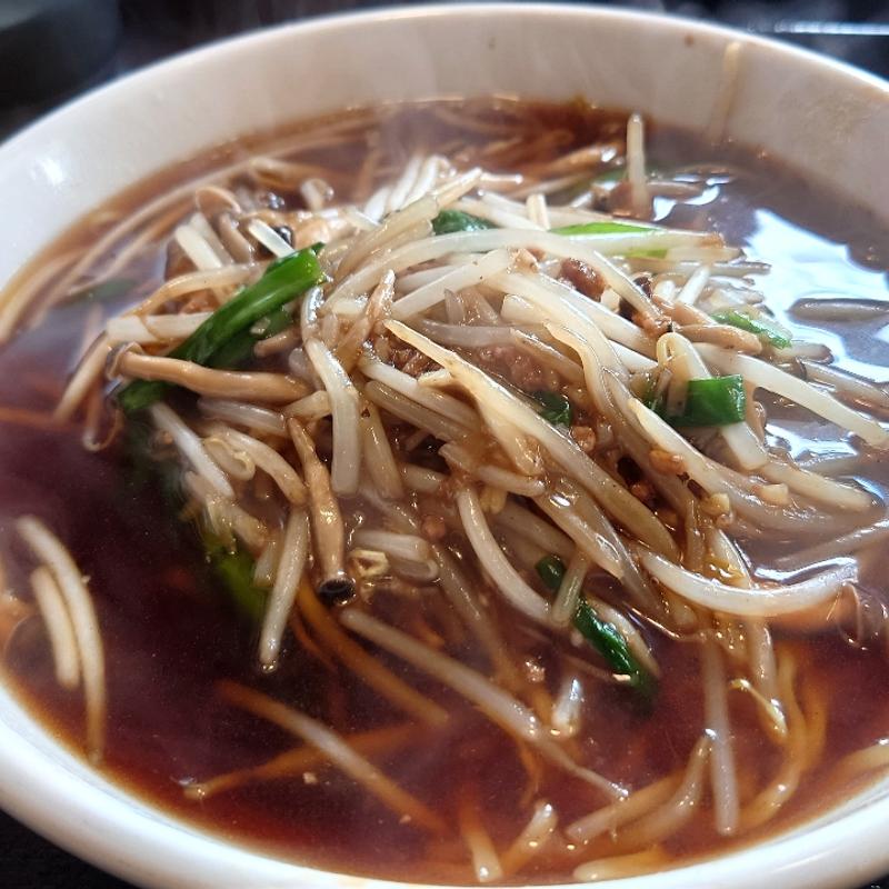 もやしらーめん(麺飯家龍門 （リュウモン）)