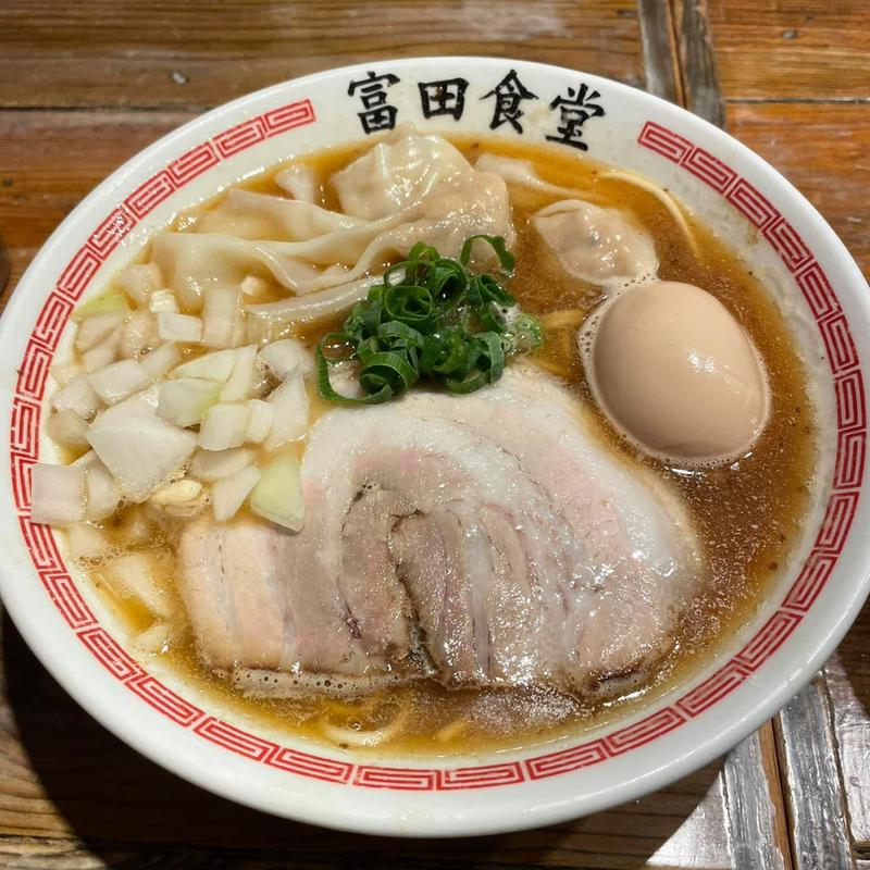 わんたん煮干しそば 味玉(松戸中華そば 富田食堂)