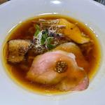 "芳醇" 醤油らー麺(らー麺 れとろや)