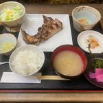 カマ焼き定食(割烹寿司 魚重)