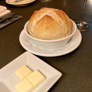 パン(ロウリーズ・ザ・プライムリブ 赤坂店)