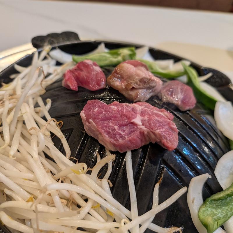 ラムロース　ラムもも(ラム肉専門店 小仔羊 上野御徒町)