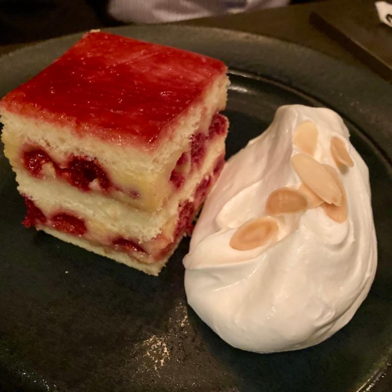 イングリッシュ トライフル(ロウリーズ・ザ・プライムリブ 赤坂店)