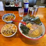 塩ラーメン　ネギ別皿　半ライス(椿　ラーメンショップ 木立店 )