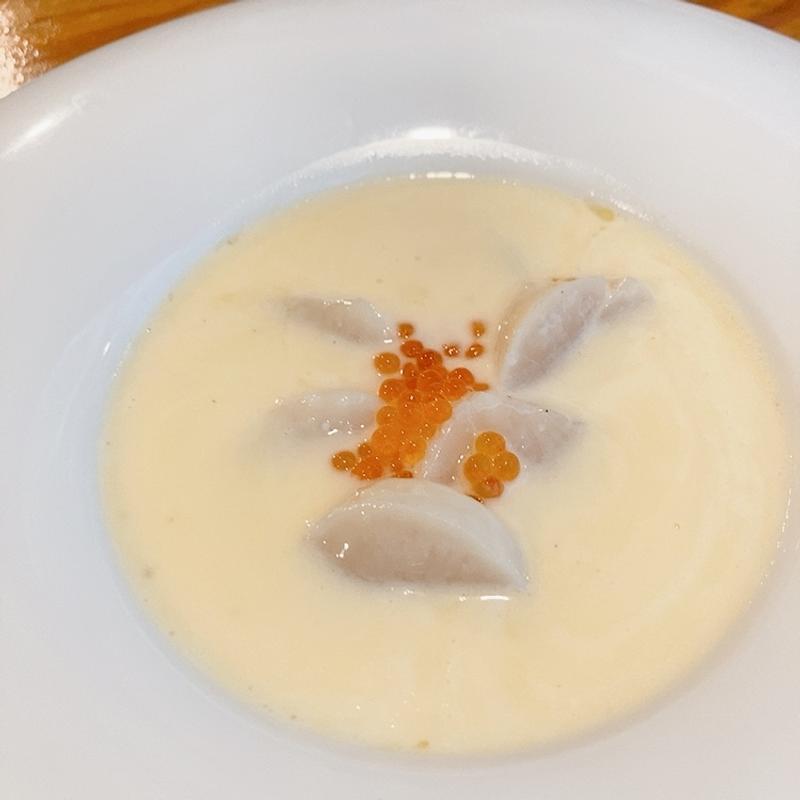 ホタテのワイン蒸しクリームソース(サンク　ディアマン （Cinq-Diamants）)