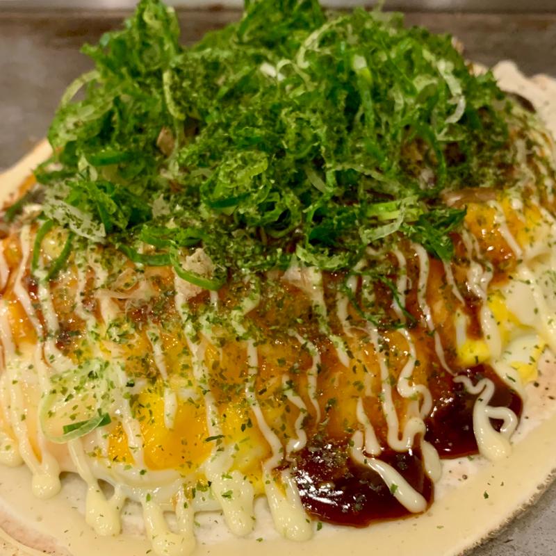 オリジナルお好み焼き　ふわとろ焼　トッピング九条ネギと大葉(遊歩)