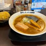 辛煮干し豚骨ラーメンミニチャーハンセット(煮干しラーメン山岡家 弘前店)