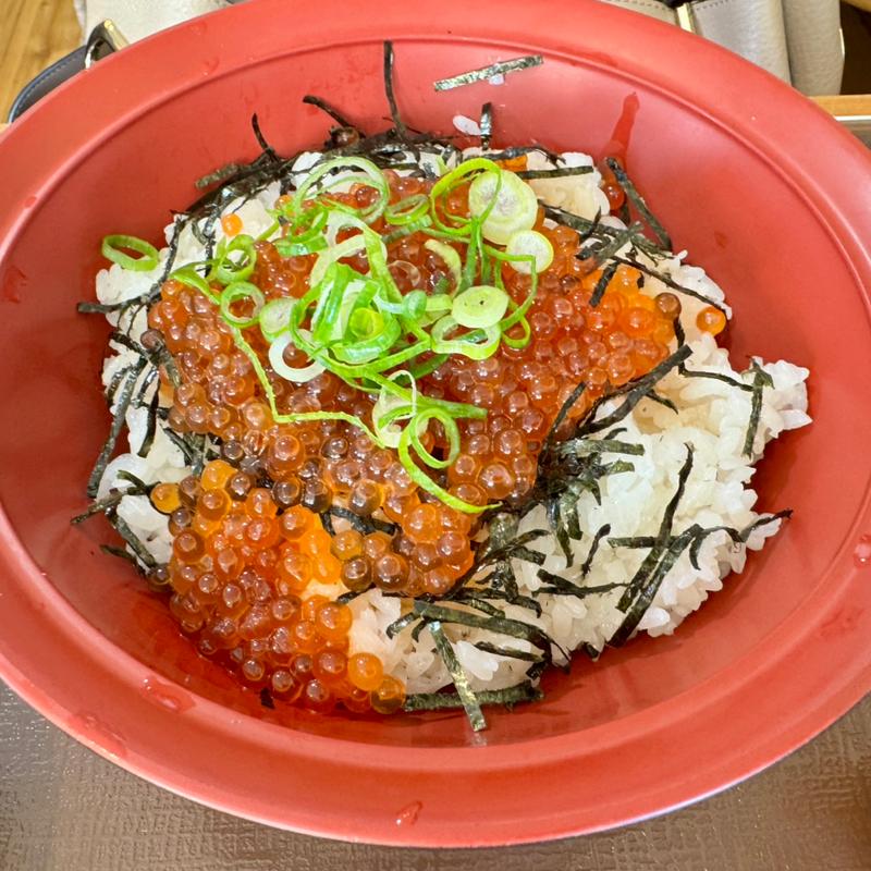 天然いくら丼(すき家 125号加須諏訪店)
