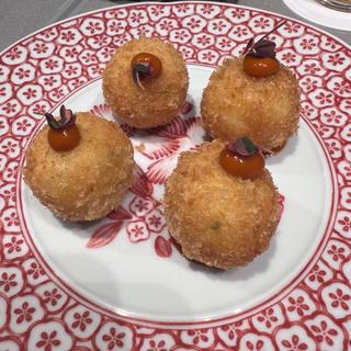 カニとチーズのコロッケ(グラシア)