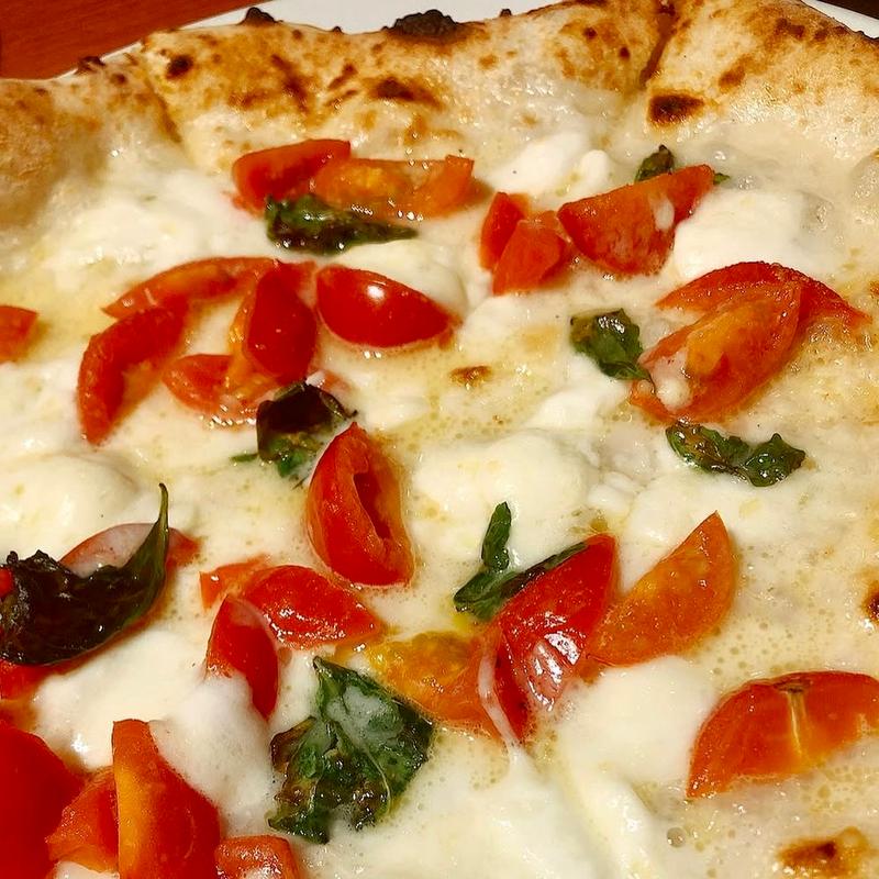 D.O.C.(薪窯ピザ ロクアーチェ･ダ･マリオ)