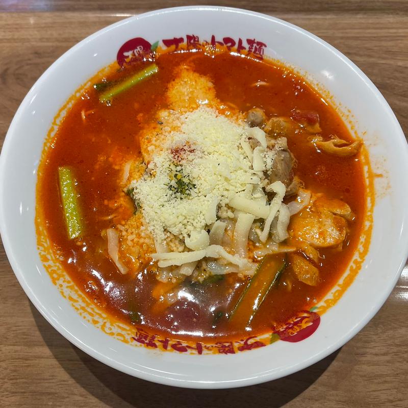 太陽のチーズラーメン(太陽のトマト麺 晴海トリトン店)