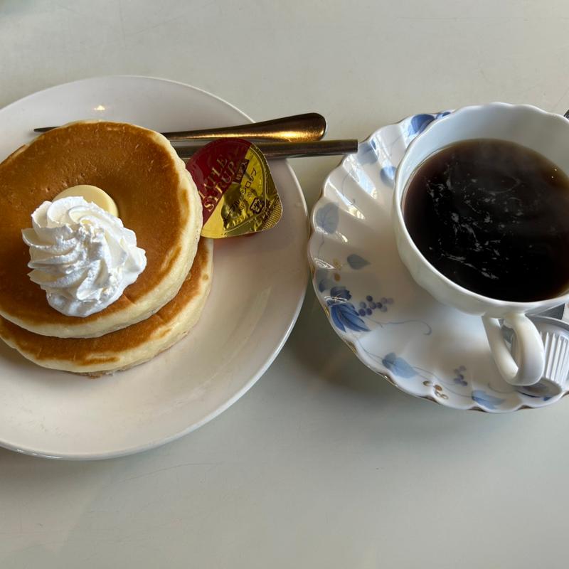 ホットケーキとコーヒー(かざぐるま )