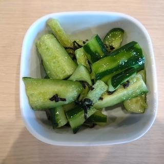 たたき胡瓜(食事処 こもれび)