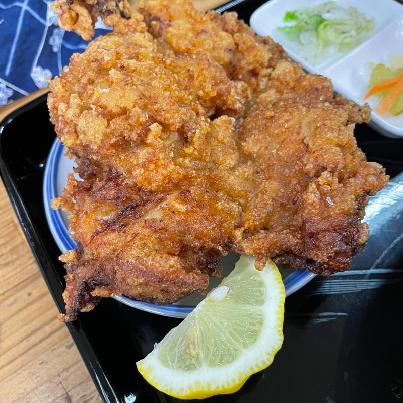 げんこつ唐揚げ(まるひら食堂)