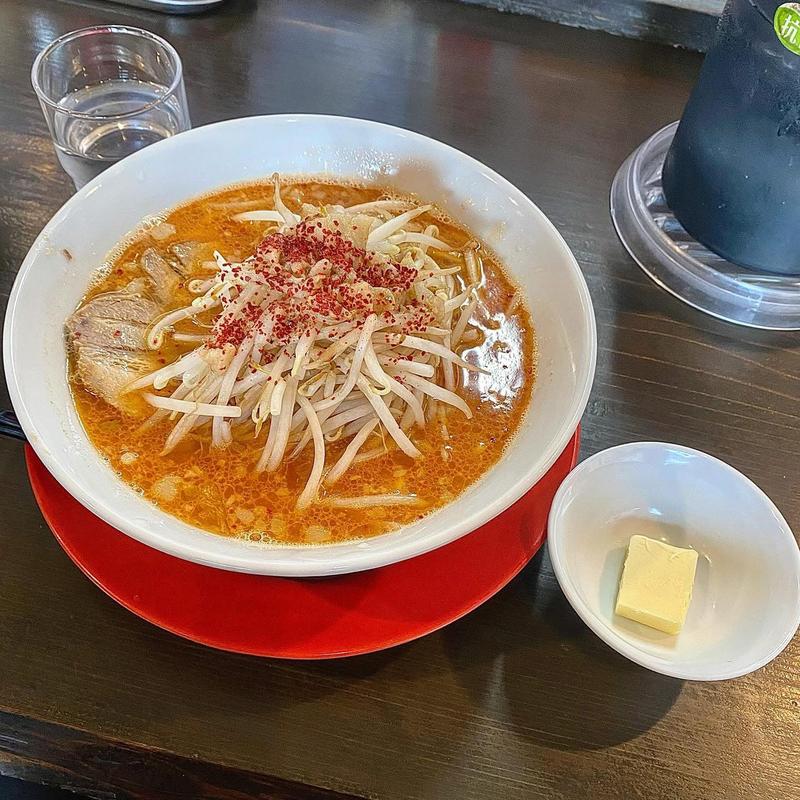 濃厚味噌ラーメン1辛 丸麺200g バター(らー麺 純)
