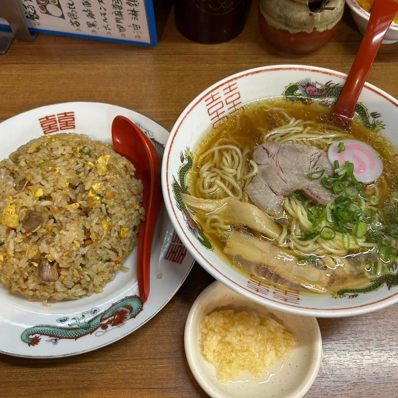 炒飯 ラーメン ニンニク(まるい飯店)