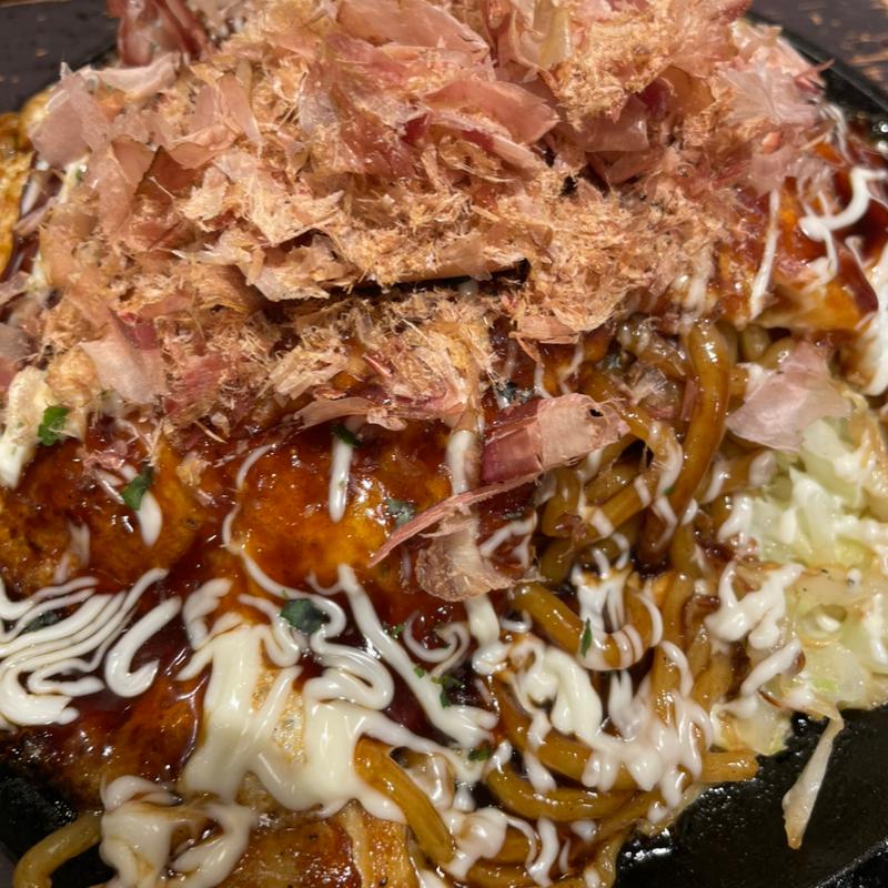 モダン焼き(たこ焼き鉄板焼き 三っちゃん)