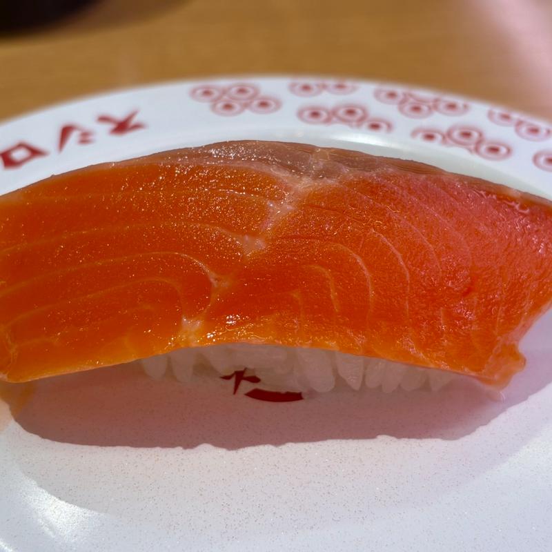 大切りサーモン一貫(スシロー梅田茶屋町店)