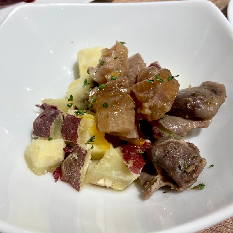 さつまいもと砂肝のコンフィのサラダ オレンジドレッシング(赤白 天王寺ミオ店)