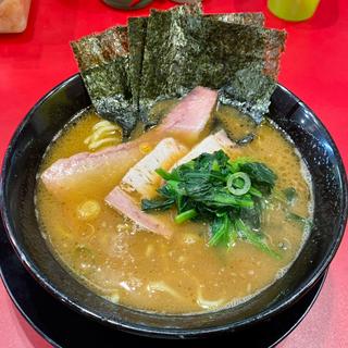 ラーメン(家系ラーメン王道家直系 鬼道家)
