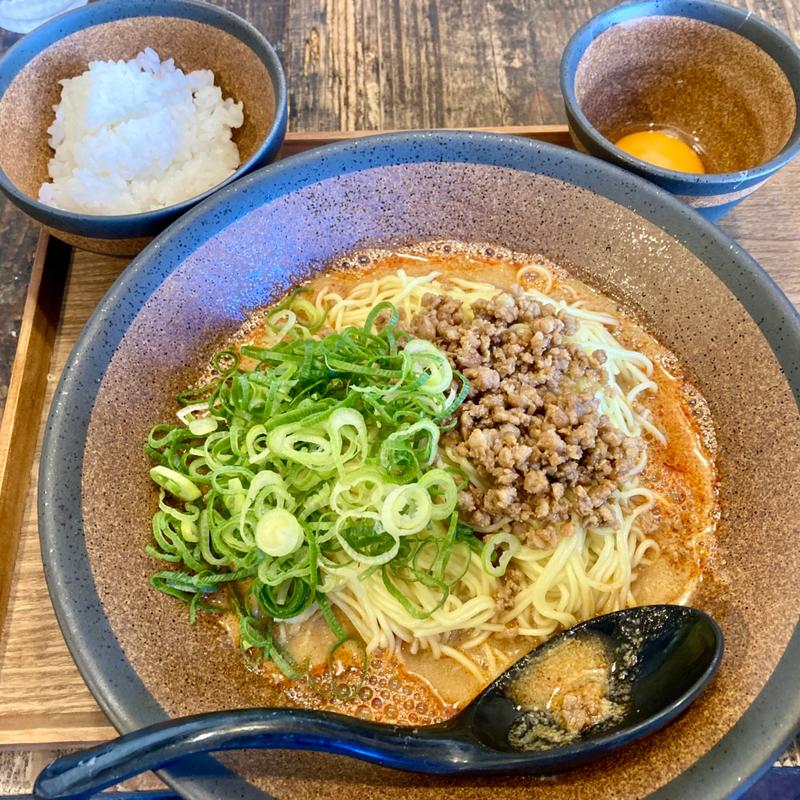 汁なし担々麺セット大盛り(tomoru Ramen)