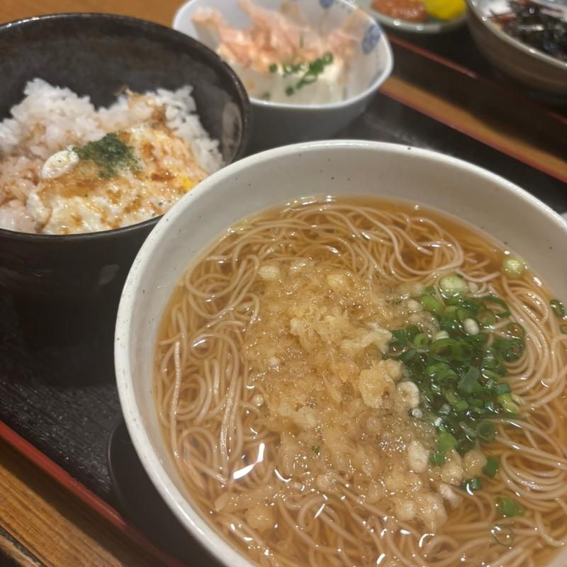 生そうめん　目玉焼き丼(春帆)