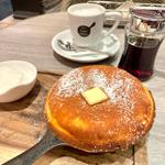 カステラパンケーキ　ホイップクリーム添え　 ドリンクセット　(サロン卵と私 ルクア大阪店)