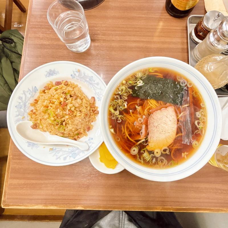 半チャーハン ラーメン(栄楽)