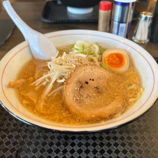 牛骨味噌ラーメン(麺や 銀乃助)