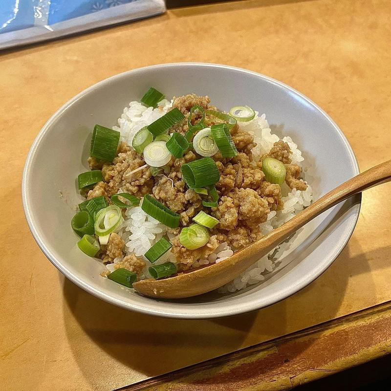 鶏そぼろごはん(こてつ家)